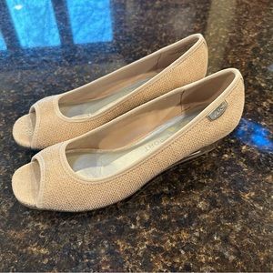 Anne Klein shoes-size 9. Open-toed.